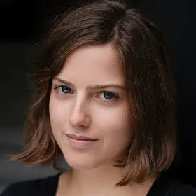 Portrait von Gianna Dolci, Absolventin der IAF Schauspielschule, 2019